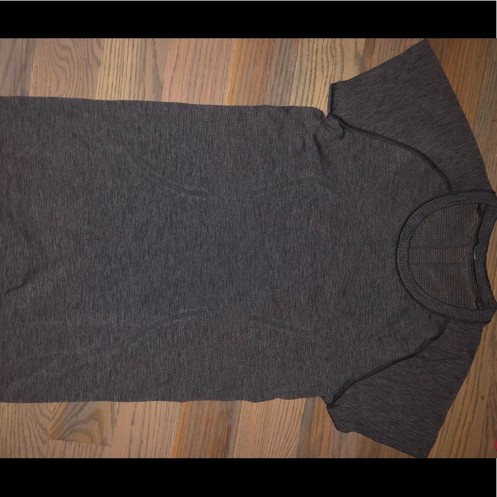 Lulu lemon athletic top